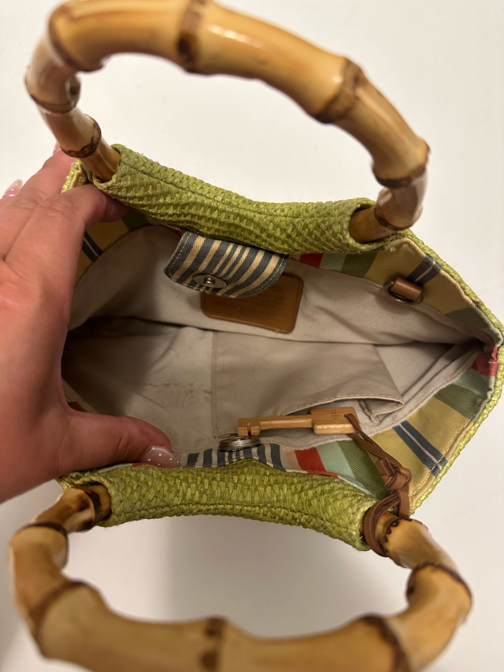 Fossil Lime Green Woven small summer purse with Bamboo Handles - Picture 2 of 5